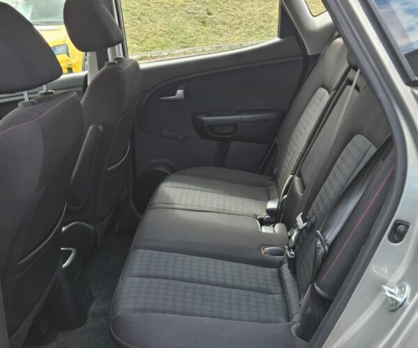 Kia Venga Style 1.4 CVVT 90ch – Image 5