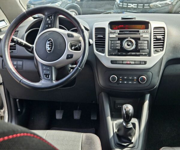 Kia Venga Style 1.4 CVVT 90ch – Image 4